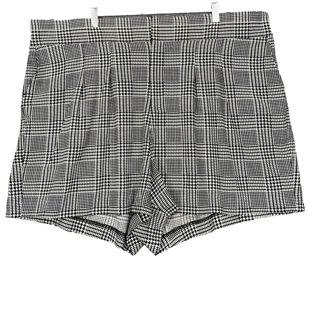 Torrid Shorts Womens 24 Black White Check Dressy High Rise‎ Stretch Preppy Plus
